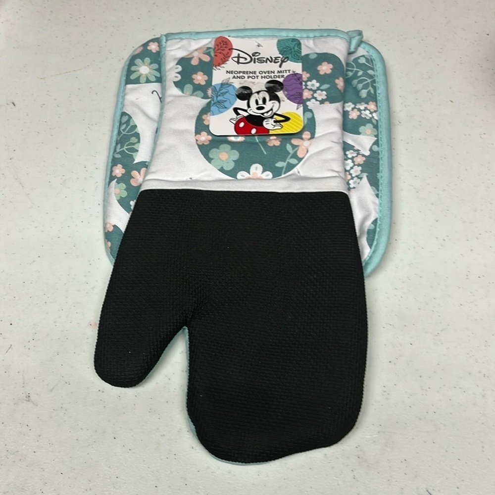 Disney Mickey Mouse Oven Mitt & Pot Holder Set Green Floral Kitchen